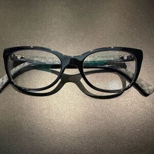 CHANEL Glossy Black Eyewear